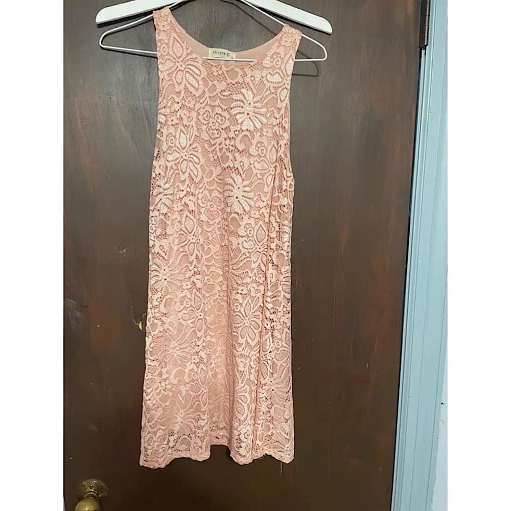 Short pink lace dress